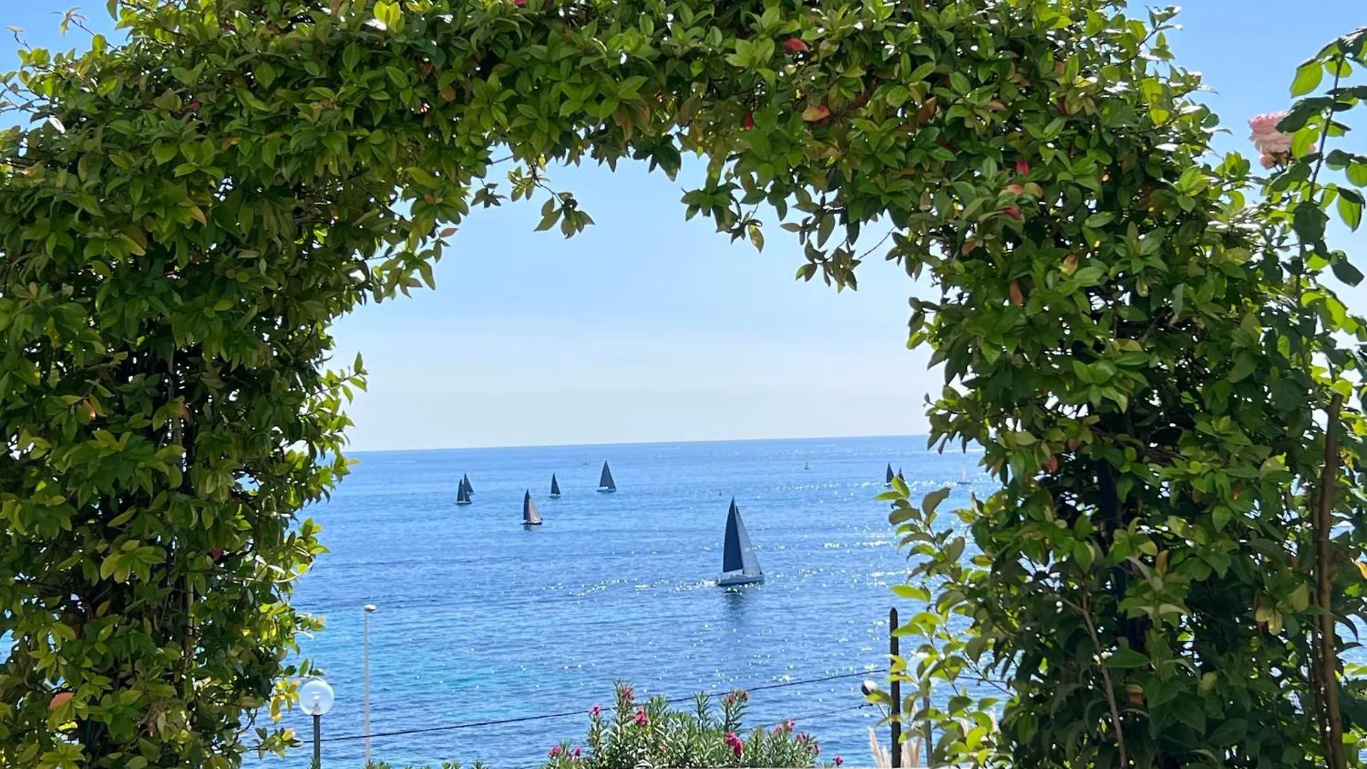 Eden Sea Cannes Villa 0*,  France
